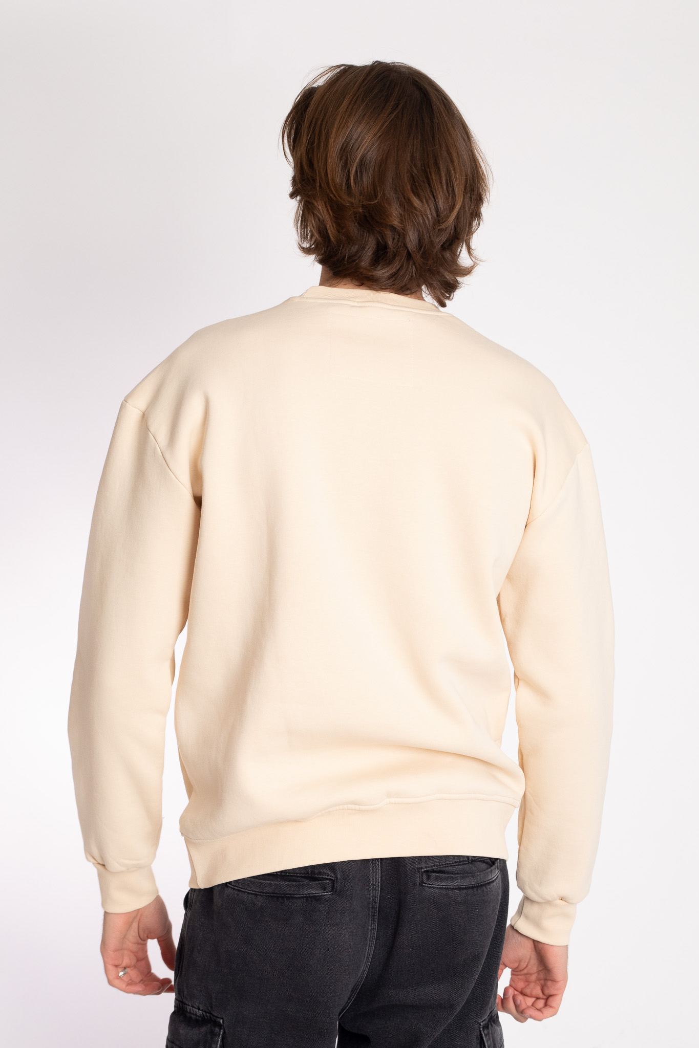 beige sweatshirt men