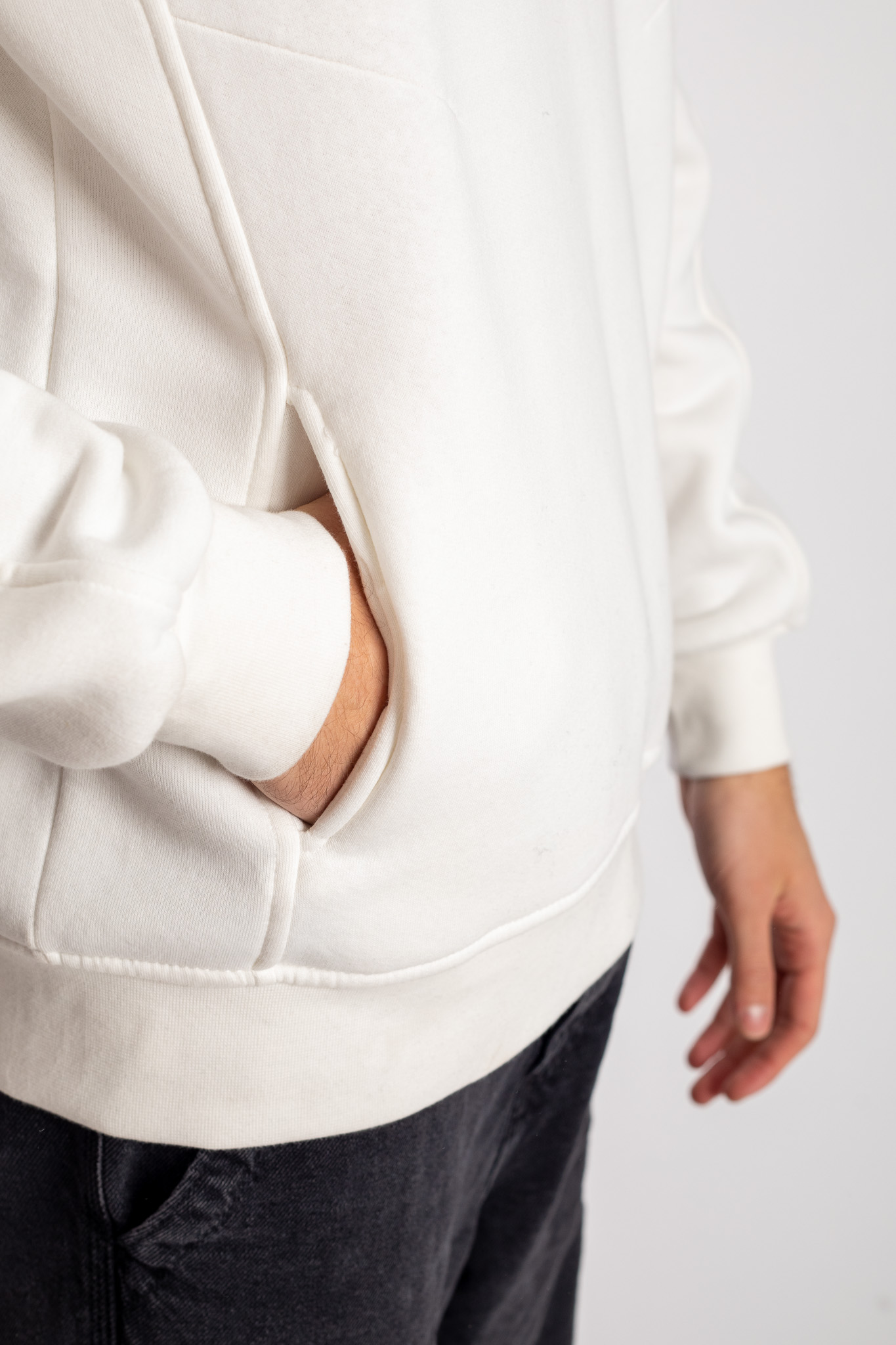 sweat-shirt man white pocket