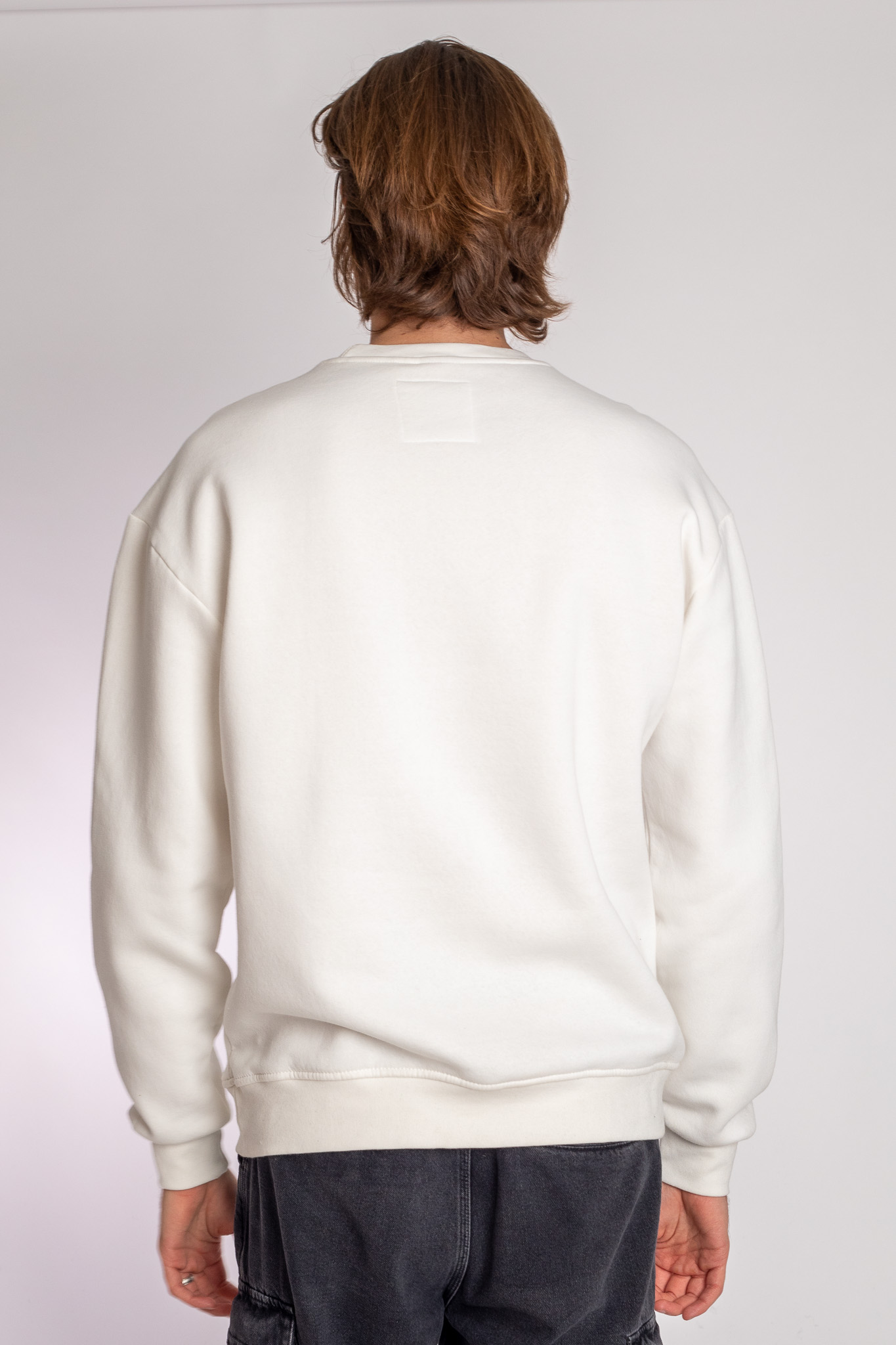 sweat-shirt man white