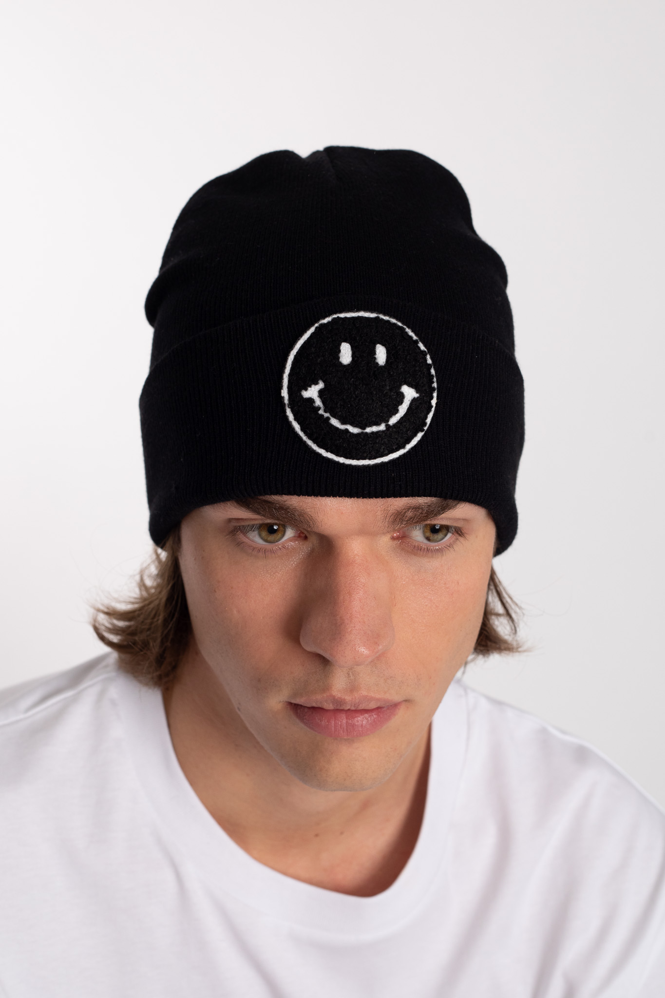 black smiley black beanie hat