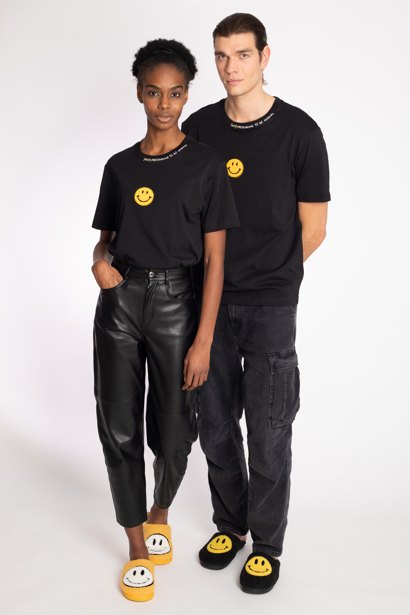 tee-shirt unisex black embroided